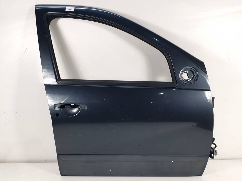 PUERTA DELANTERA DERECHA DACIA DUSTER Autodesguaces Alicante