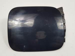 TAPA EXTERIOR COMBUSTIBLE 8L0010157K AUDI A3 (8L) Autodesguaces Alicante