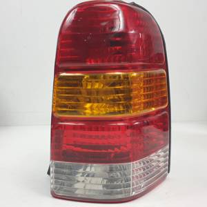 PILOTO TRASERO DERECHO 1L8413B504E FORD MAVERICK (TM1) Autodesguaces Alicante