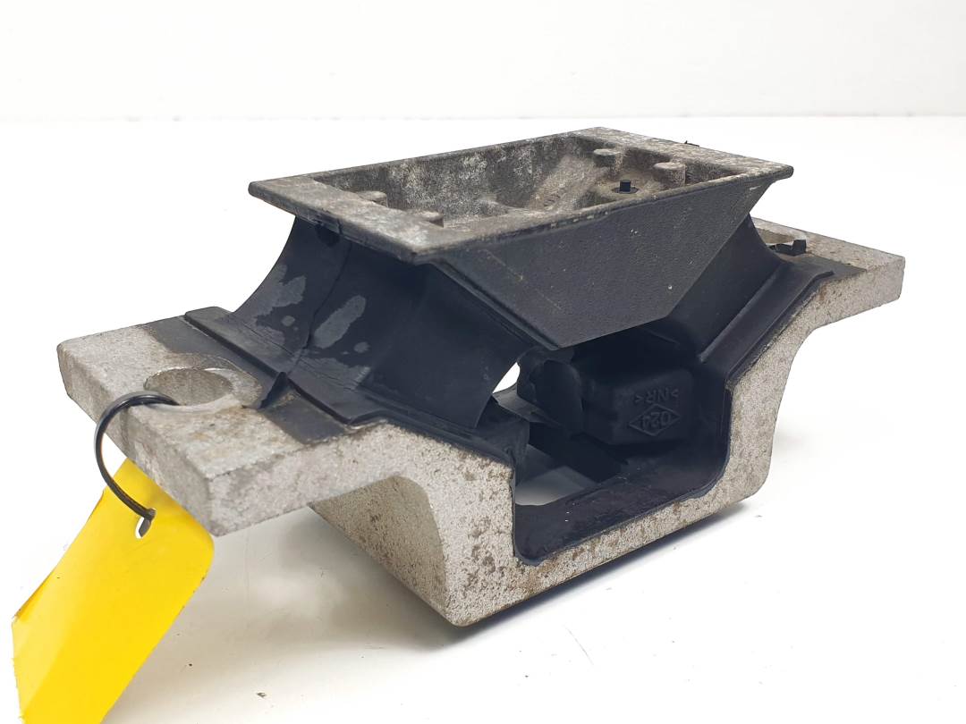 SOPORTE MOTOR IZQUIERDO - 8200676857D - RENAULT - MASTER KASTEN