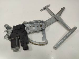 ELEVALUNAS DELANTERO DERECHO 13173074 OPEL CORSA C (F68) Autodesguaces Alicante