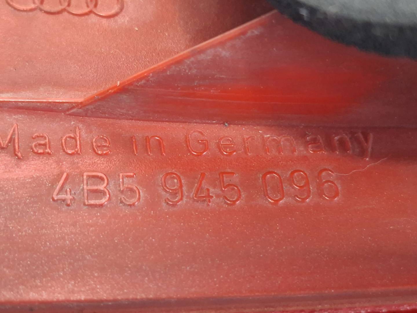 Foto 4 de Piloto Trasero Derecho Audi A6 Berlina (4b2) (1997–2001)