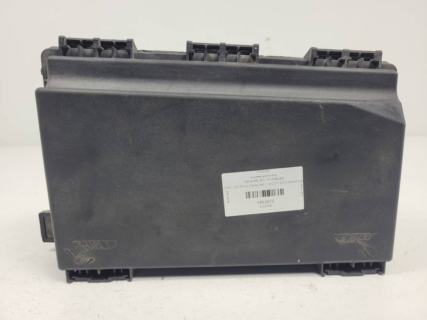 Boîte à fusibles / relais - 13285621 - OPEL - ASTRA H CARAVAN