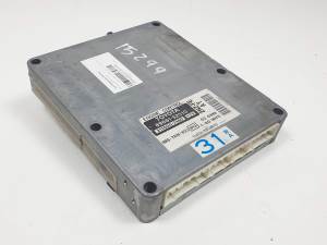 CENTRALITA MOTOR UCE 8966152310 TOYOTA YARIS VERSO (NCP2/NLP2) Autodesguaces Alicante