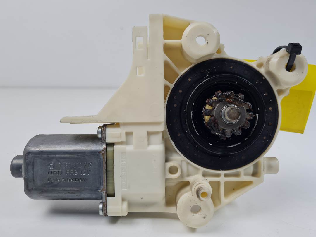 MOTOR ELEVALUNAS DELANTERO IZQUIERDO - 4M5T14A389 - FORD - FOCUS BERLINA (CAP)