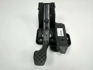 PEDAL FRENO 6R1721058 AUDI A1 (8X) Autodesguaces Alicante