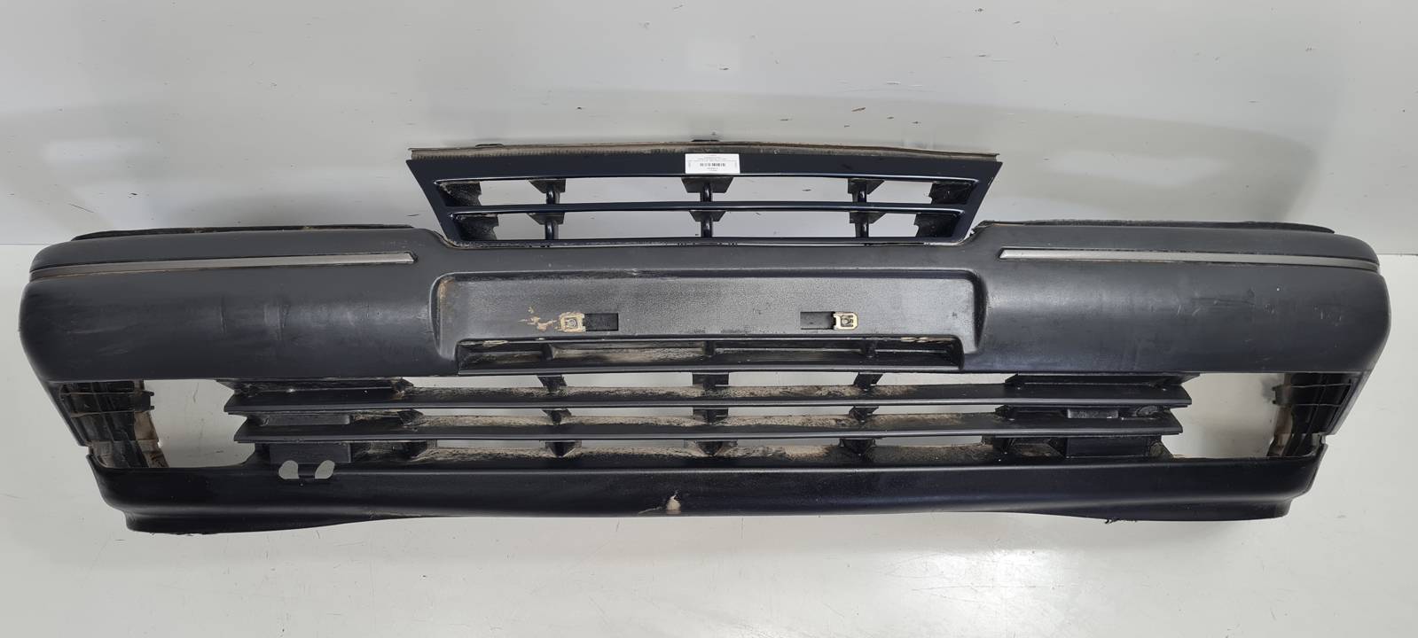 PARAGOLPES DELANTERO OPEL OMEGA A Autodesguaces Alicante