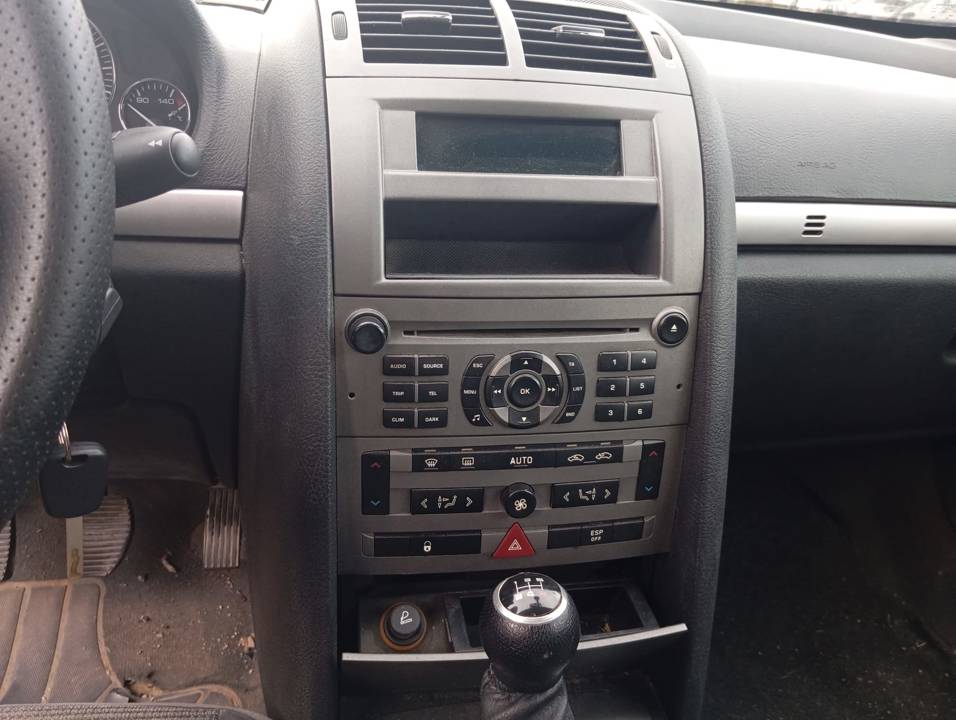 SISTEMA AUDIO / RADIO CD