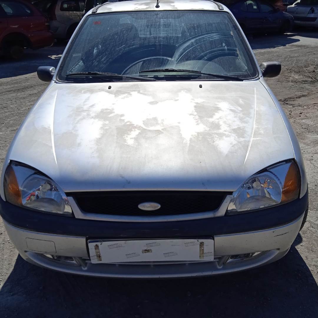 FORD FIESTA BERLINA (DX) (1999 - 2002)