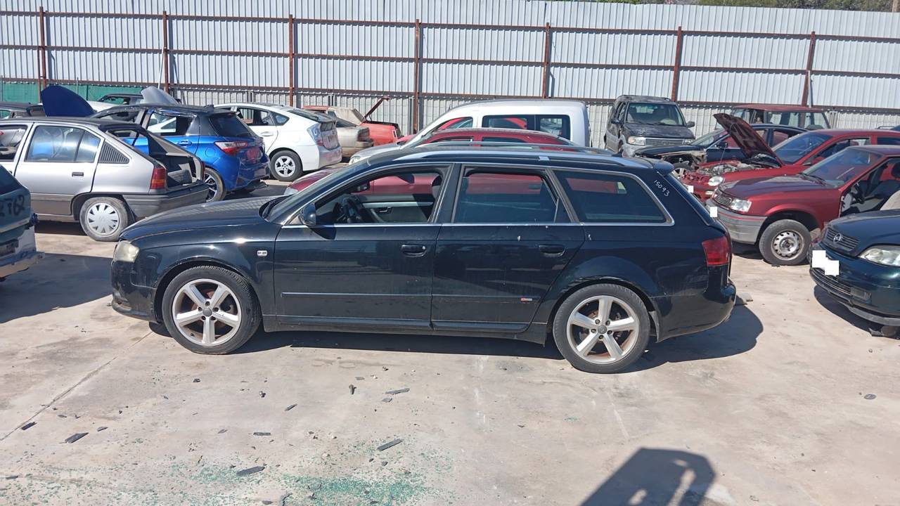 Imagen del vehículo AUDI A4 AVANT (8E)