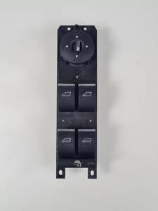 MANDO ELEVALUNAS DELANTERO IZQUIERDO AM5T14A132BB FORD GRAND C-MAX (CB7) Autodesguaces Alicante