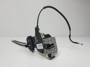 CERRADURA PUERTA TRASERA IZQUIERDA P04589915AD JEEP CHEROKEE (KL) Autodesguaces Alicante