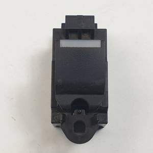 MANDO ELEVALUNAS DELANTERO DERECHO LAND ROVER DISCOVERY SPORT Autodesguaces Alicante