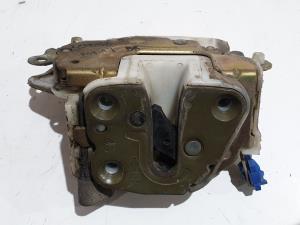 CERRADURA PUERTA DELANTERA DERECHA NISSAN SERENA (C23M) Autodesguaces Alicante