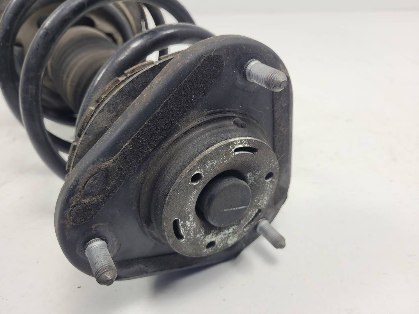 AMORTIGUADOR DELANTERO DERECHO - 4851047141 - TOYOTA - PRIUS (ZVW30)