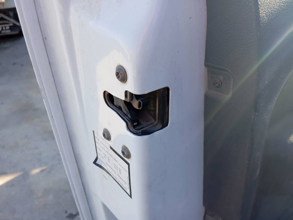 CERRADURA PUERTA DELANTERA IZQUIERDA