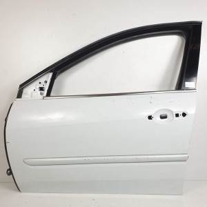 PUERTA DELANTERA IZQUIERDA RENAULT LAGUNA III Autodesguaces Alicante