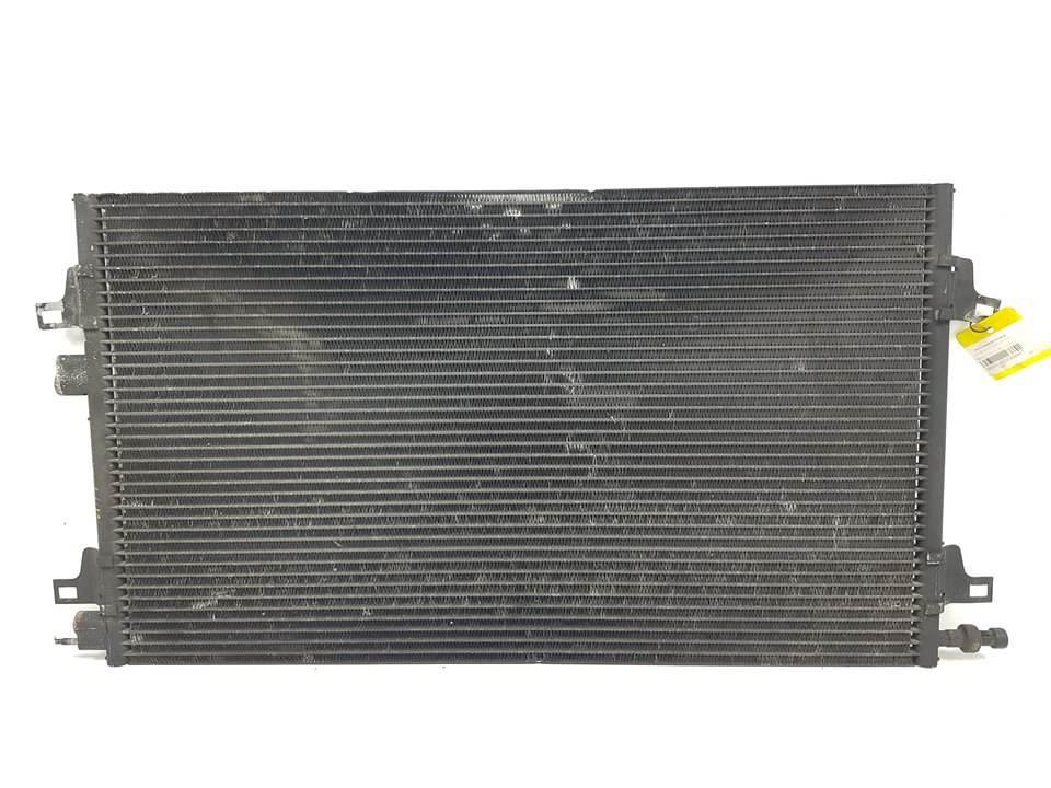 CONDENSADOR / RADIADOR AIRE ACONDICIONADO - 8200008763 - RENAULT - LAGUNA II (BG0)