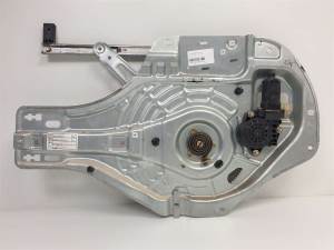 ELEVALUNAS DELANTERO IZQUIERDO 824702E010 HYUNDAI TUCSON (JM) Autodesguaces Alicante