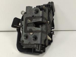 CERRADURA PUERTA DELANTERA DERECHA 3M5AR21812AJ FORD FOCUS SPORTBREAK (CAP) Autodesguaces Alicante