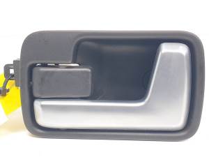 MANETA INTERIOR TRASERA IZQUIERDA FVC500136XXX LAND ROVER DISCOVERY 3 Autodesguaces Alicante