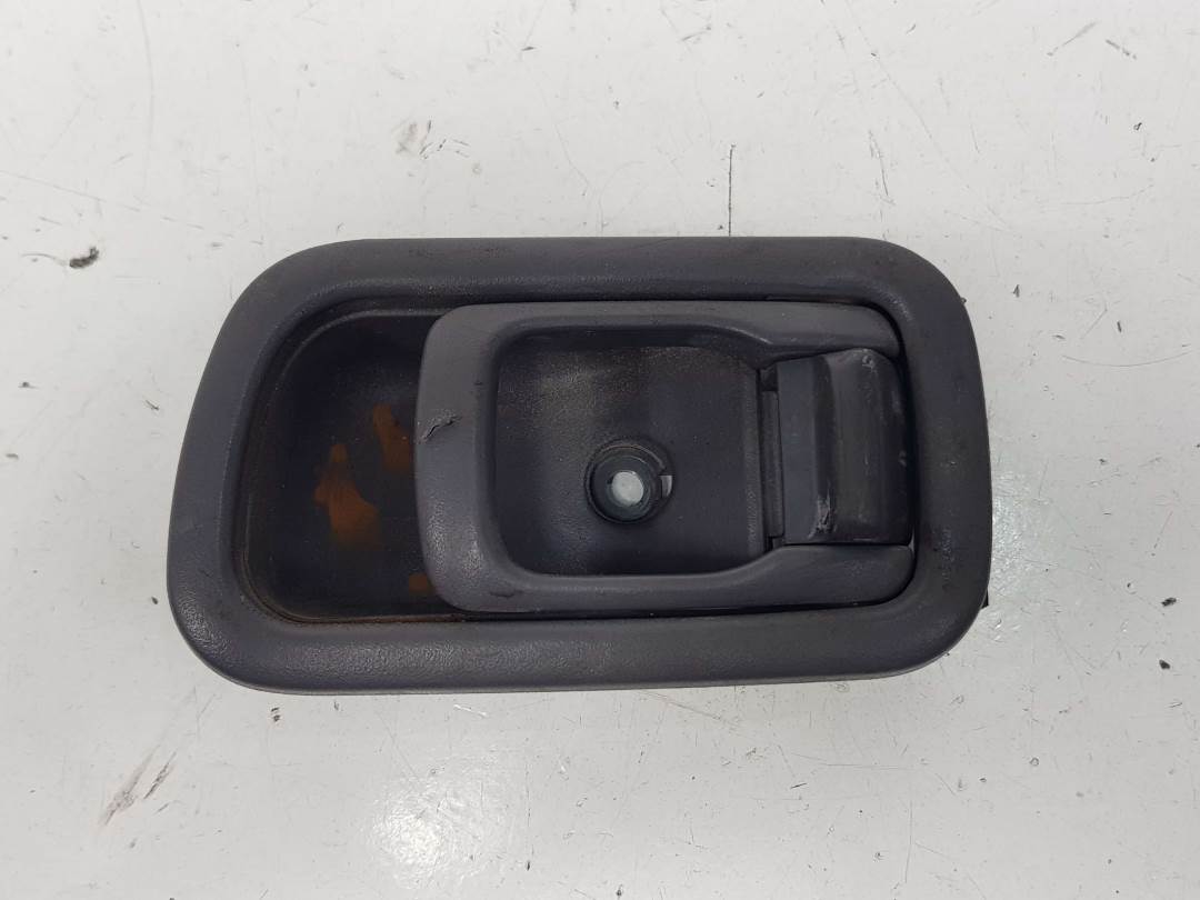 MANETA INTERIOR TRASERA DERECHA - NISSAN - PICK-UP (D22)