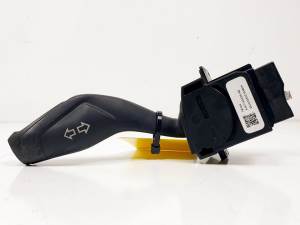 MANDO INTERMITENTES AV6T13335AB FORD FOCUS TURN. (CB8) Autodesguaces Alicante