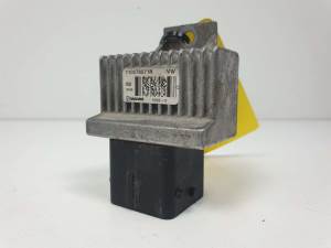 CAJA PRECALENTAMIENTO 110678071R NISSAN NV 200 (M20) Autodesguaces Alicante