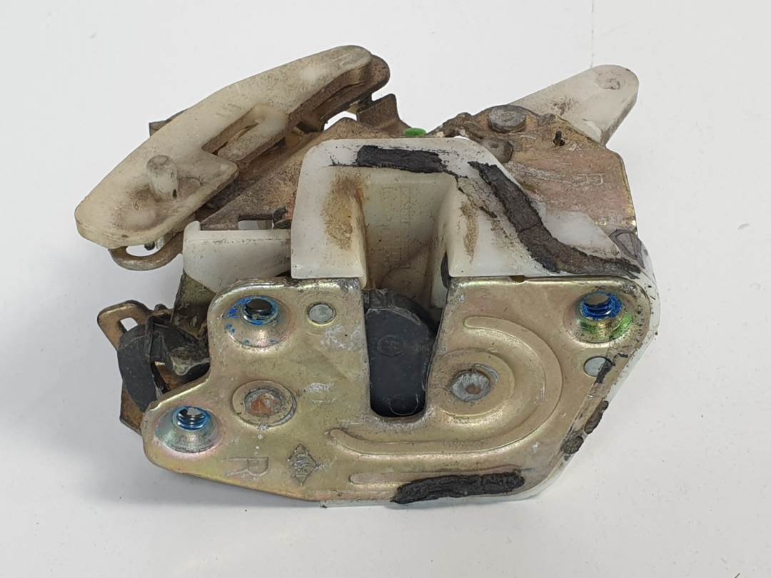 CERRADURA PUERTA TRASERA DERECHA - MITSUBISHI - MONTERO (V20/V40)
