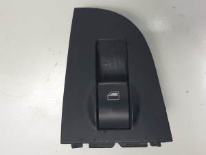 MANDO ELEVALUNAS DELANTERO IZQUIERDO 4B0959855A AUDI A6 AVANT (4B5) Autodesguaces Alicante