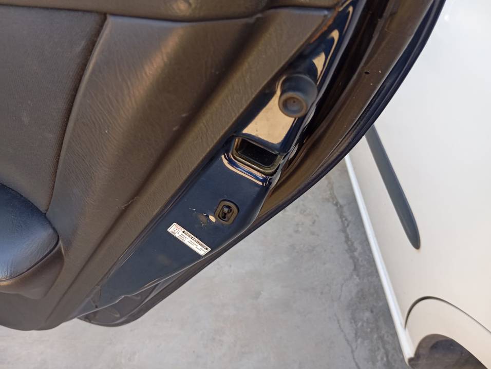 CERRADURA PUERTA TRASERA DERECHA