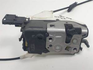 CERRADURA PUERTA DELANTERA DERECHA PSA567147 PEUGEOT 308 (T7) Autodesguaces Alicante