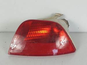FARO ANTINIEBLA TRASERO IZQUIERDO 1M5115K273A FORD FOCUS BERLINA (CAK) Autodesguaces Alicante