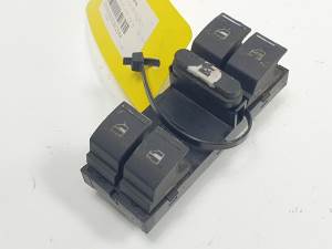 MANDO ELEVALUNAS DELANTERO IZQUIERDO 1K4959857 VOLKSWAGEN GOLF PLUS (5M1) Autodesguaces Alicante