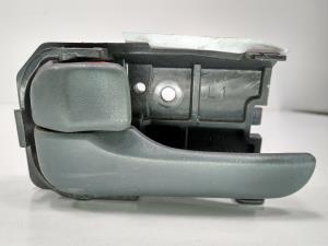 MANETA INTERIOR TRASERA IZQUIERDA NISSAN MAXIMA QX (A32) Autodesguaces Alicante
