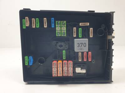 CAJA RELES / FUSIBLES 1K0937125A SEAT LEON (1P1) Autodesguaces Alicante