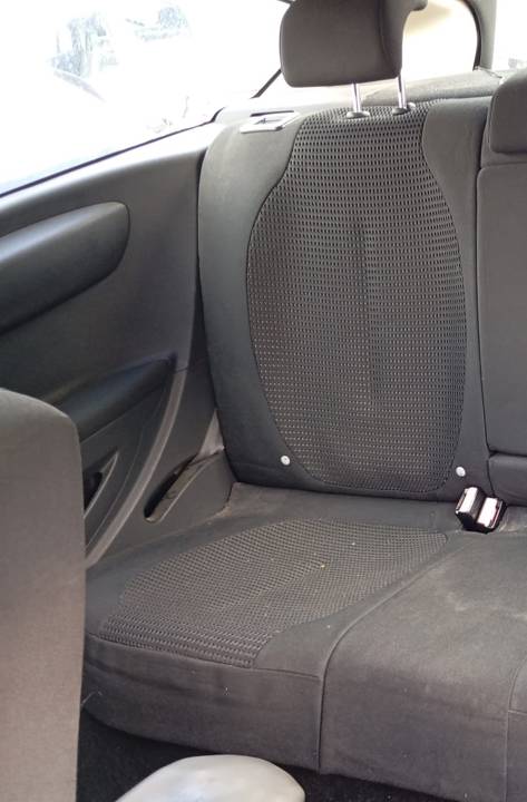 CINTURON SEGURIDAD TRASERO DERECHO