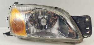 FARO DERECHO YS6113005AL FORD FIESTA BERLINA (DX) Autodesguaces Alicante