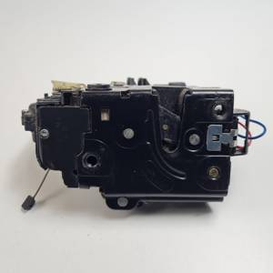 CERRADURA PUERTA TRASERA IZQUIERDA VOLKSWAGEN POLO (9N1) Autodesguaces Alicante
