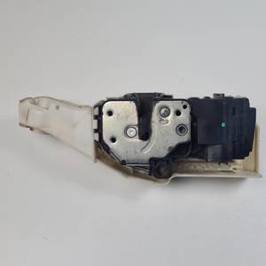CERRADURA PUERTA DELANTERA IZQUIERDA 51772307 LANCIA YPSILON (101) Autodesguaces Alicante