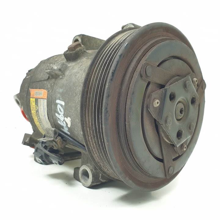 COMPRESOR AIRE ACONDICIONADO - 926009F501 - NISSAN - ALMERA TINO (V10M)