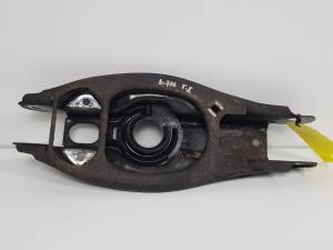 BRAZO SUSPENSION INFERIOR TRASERO IZQUIERDO 6764420 BMW SERIE 1 BERLINA (E81/E87) Autodesguaces Alicante