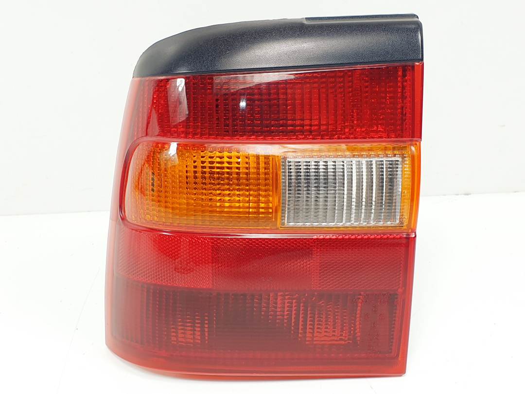 PILOTO TRASERO IZQUIERDO - 014421904LR - OPEL - VECTRA A