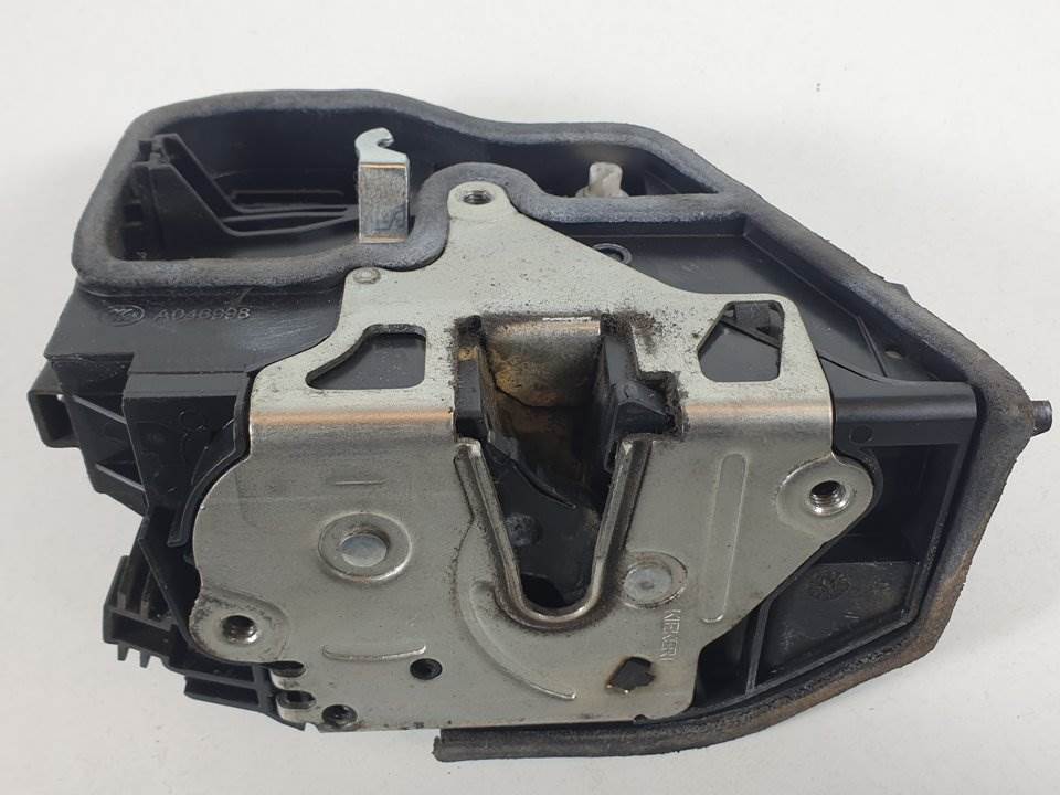 CERRADURA PUERTA LATERAL DERECHA - 7202144 - BMW - SERIE 1 BERLINA (E81/E87)
