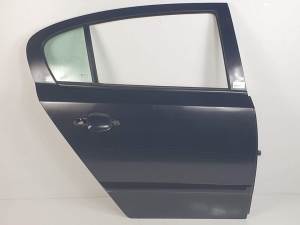 PUERTA TRASERA DERECHA OPEL ASTRA H BER. Autodesguaces Alicante