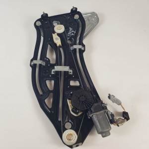 ELEVALUNAS TRASERO IZQUIERDO 9680072480 PEUGEOT 207 CC Autodesguaces Alicante