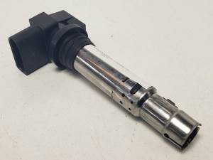 BOBINA ENCENDIDO 0986221023 SEAT IBIZA (6L1) Autodesguaces Alicante