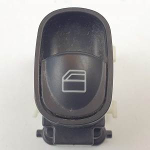 MANDO ELEVALUNAS DELANTERO DERECHO 2038200210 MERCEDES CLASE CLK (W209) CABRIO Autodesguaces Alicante