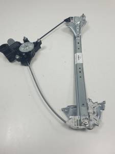 ELEVALUNAS DELANTERO DERECHO 8571042140 TOYOTA RAV4 Autodesguaces Alicante