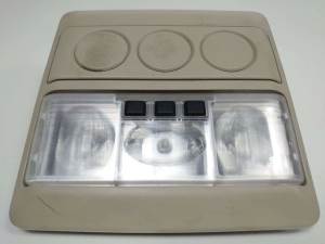LUZ INTERIOR XDE500420LUM LAND ROVER DISCOVERY 4 Autodesguaces Alicante